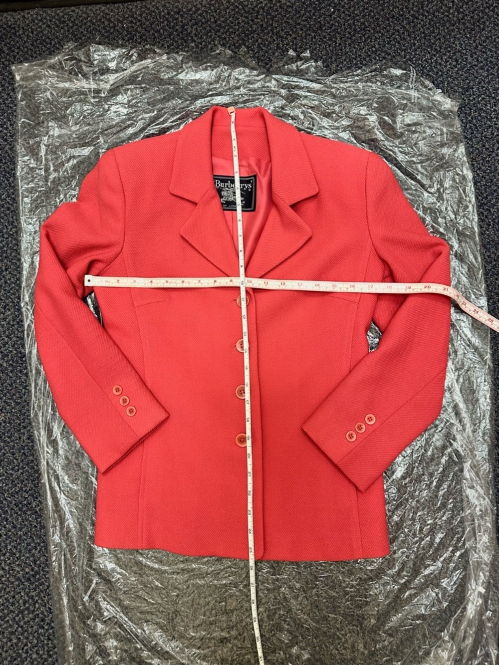 Burberry’s Coral Pink Tailored Jacket & Pencil Skirt. GORGEOUS!LIKE NEW! Size 2 - Picture 11 of 11